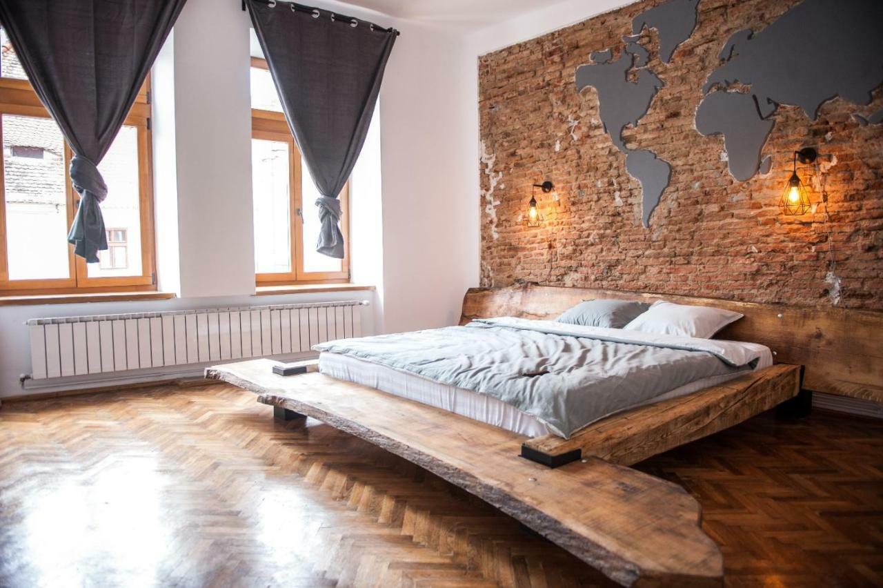 World Studio Sibiu Esterno foto